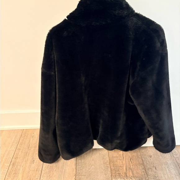 Nike Black and Cream Teddy Jacket - Picture 4 of 4